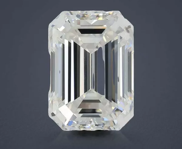 4.02 Carat · G · VVS2 Rare Carat Ideal Cut
