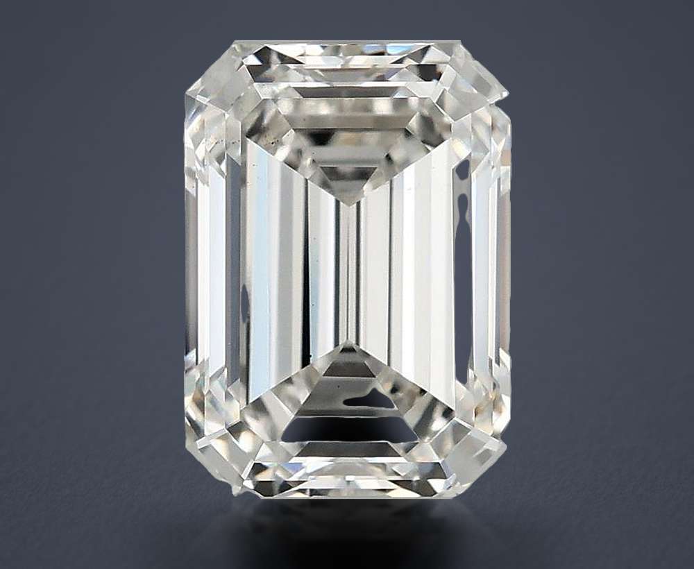 3.25 Carat · F · VS2 Rare Carat Ideal Cut