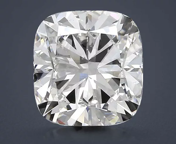 5.01 Carat · G · VS1 Rare Carat Ideal Cut