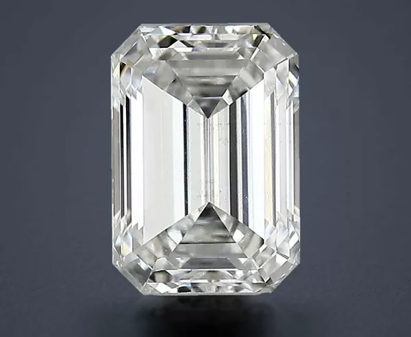 2.47 Carat · E · VS2 Rare Carat Ideal Cut