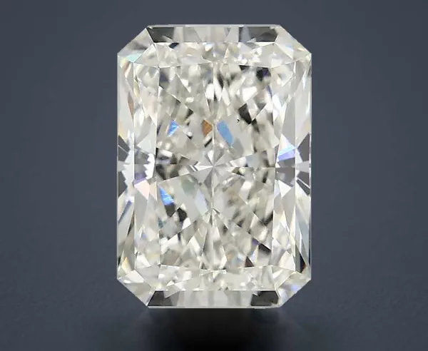 2.08 Carat · G · VS1 Rare Carat Ideal Cut