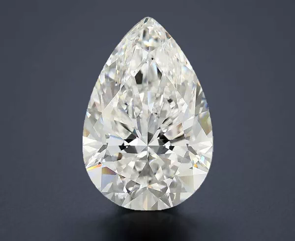 5 Carat · F · VVS2 Rare Carat Ideal Cut