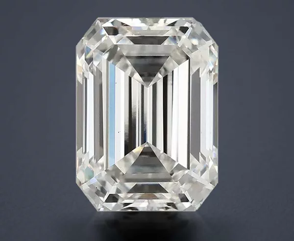 4 Carat · F · VS1 Rare Carat Ideal Cut