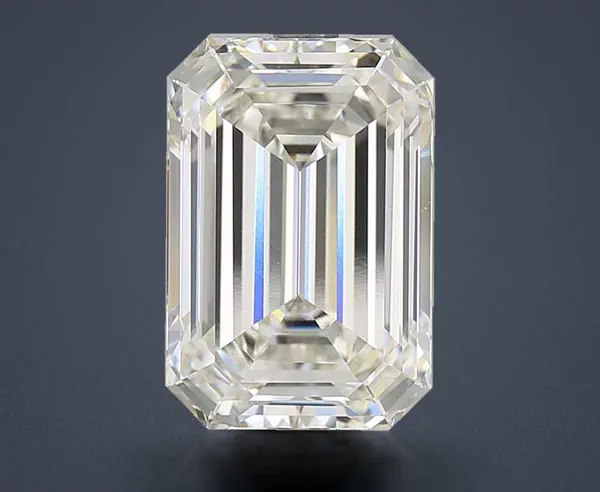 5.56 Carat · H · VS1 Rare Carat Ideal Cut