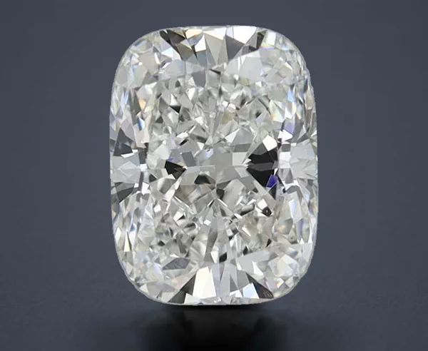 0.9 Carat · F · VS1 Rare Carat Ideal Cut