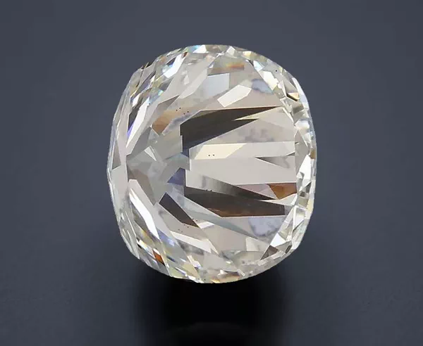 3.63 Carat · H · VS1 Rare Carat Ideal Cut