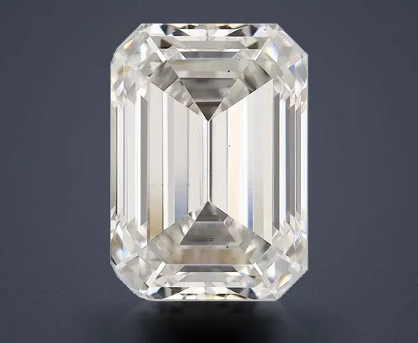 3.54 Carat · G · VS2 Rare Carat Ideal Cut
