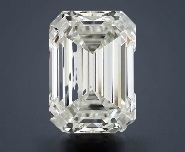 4.31 Carat · G · VS1 Rare Carat Ideal Cut