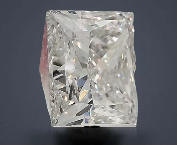 3.02 Carat · I · VS1 very good Cut