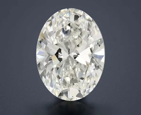 4.05 Carat · G · VS2 Rare Carat Ideal Cut