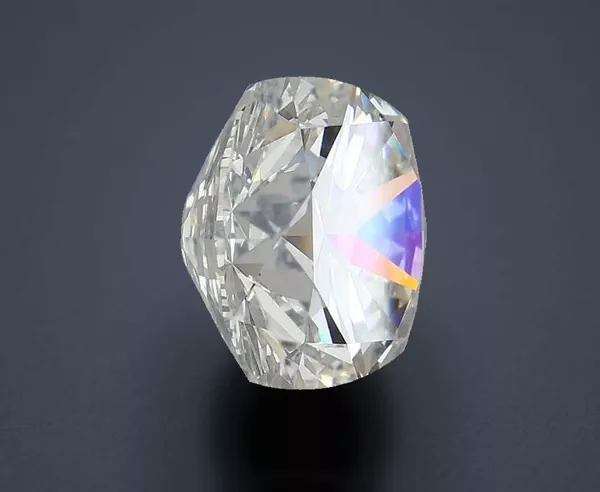 3.79 Carat · G · VS1 Rare Carat Ideal Cut