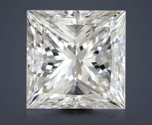3.02 Carat · G · VS2 Rare Carat Ideal Cut