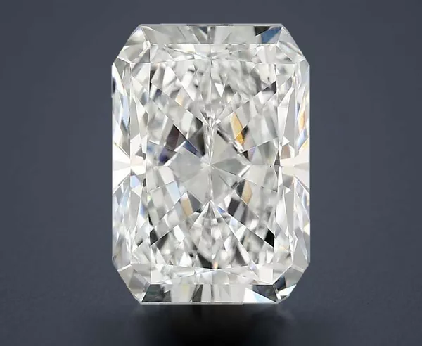4.26 Carat · E · VVS2 Rare Carat Ideal Cut