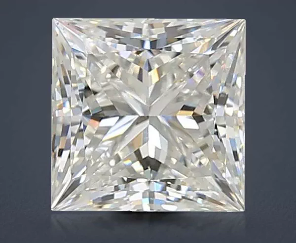3.17 Carat · G · VS1 Rare Carat Ideal Cut