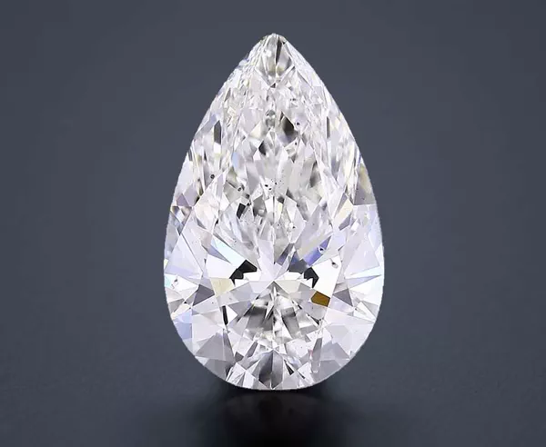 4.74 Carat · G · VS2 Rare Carat Ideal Cut