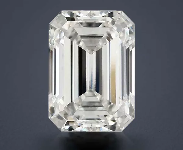 4 Carat · F · VS1 Rare Carat Ideal Cut