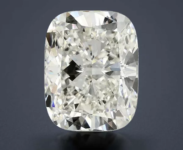 4.03 Carat · G · VVS2 Rare Carat Ideal Cut