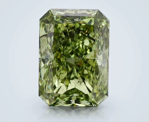 3.21 Carat · Green · Fancy Vivid · SI2