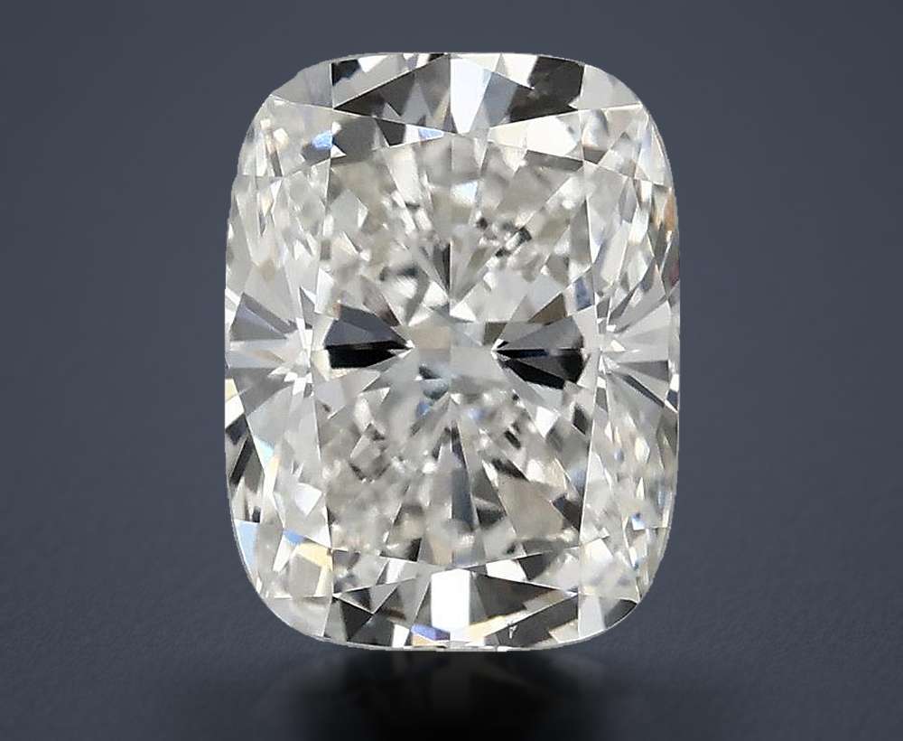 2.67 Carat · F · VS1 Rare Carat Ideal Cut