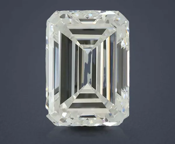 5.23 Carat · F · VVS2 Rare Carat Ideal Cut