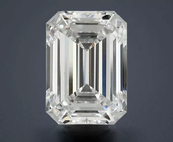 2.8 Carat · D · VS1 Rare Carat Ideal Cut