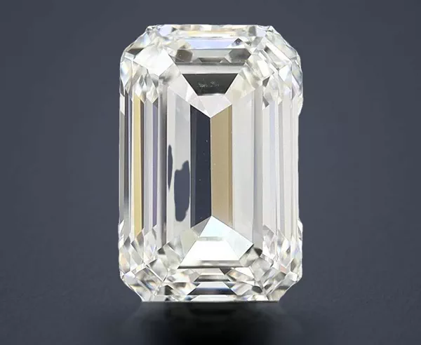 2.74 Carat · G · VVS1 excellent Cut