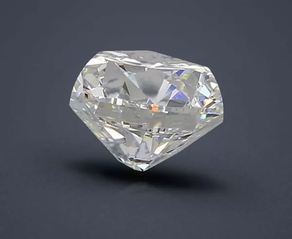 3.3 Carat · E · VS1 Rare Carat Ideal Cut