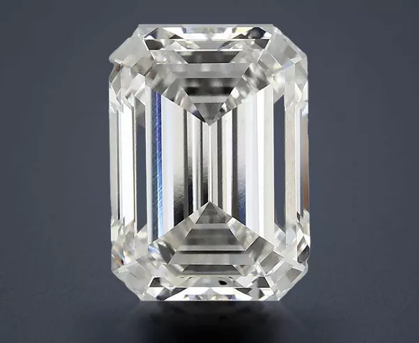 3.05 Carat · G · VVS2 Rare Carat Ideal Cut