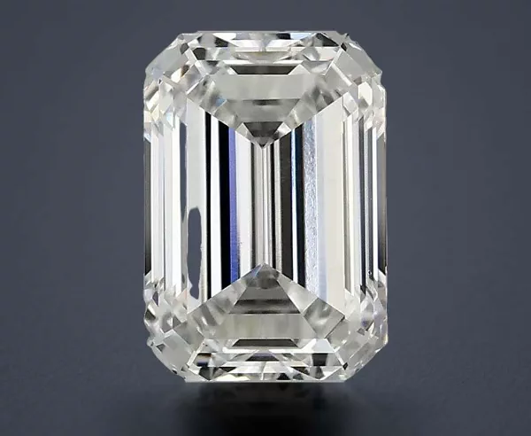2.05 Carat · F · VS2 Rare Carat Ideal Cut