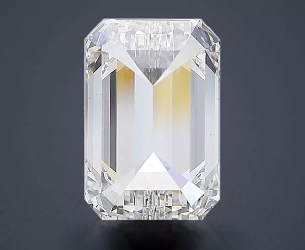 5.51 Carat · G · VS2 Rare Carat Ideal Cut