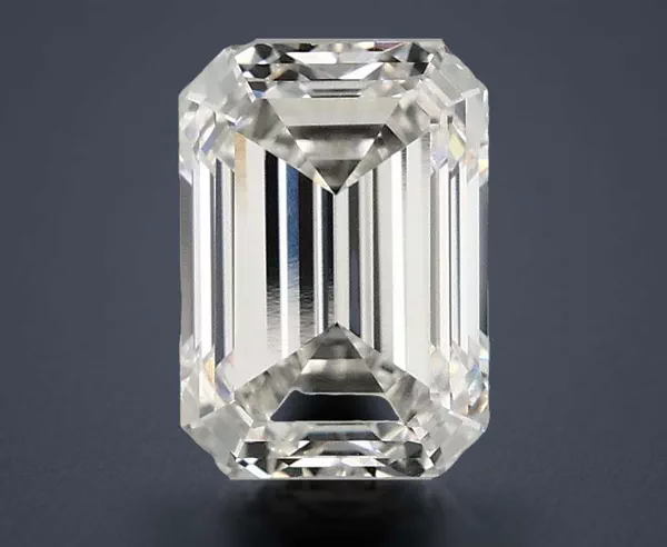 2.59 Carat · G · VVS2 Rare Carat Ideal Cut