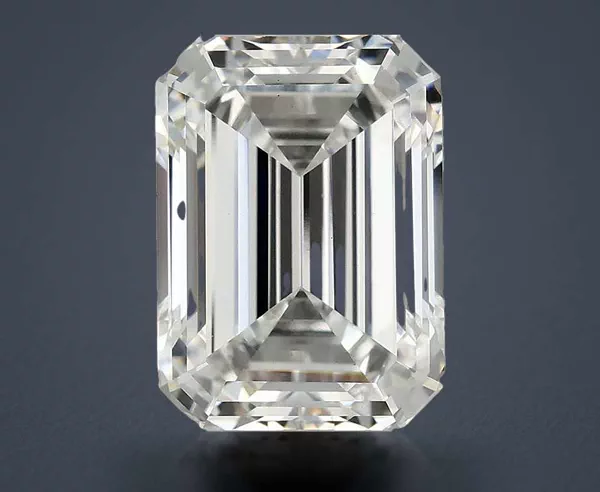6.16 Carat · F · VS1 Rare Carat Ideal Cut