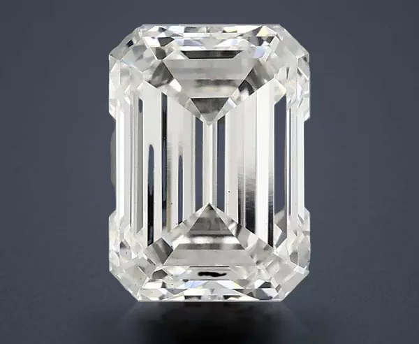 2.05 Carat · F · VS2 Rare Carat Ideal Cut