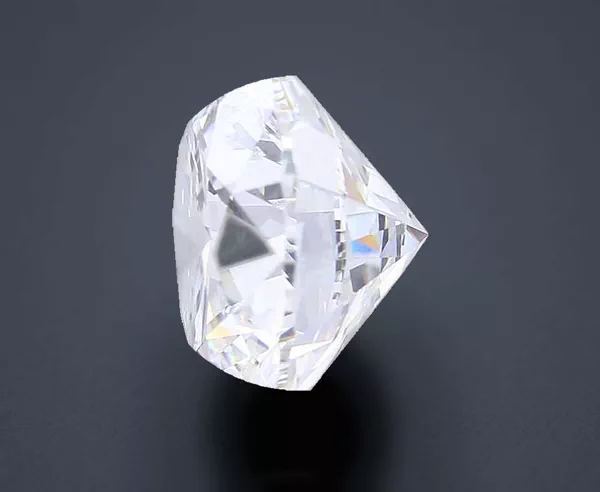 20.06 Carat · G · VS1 Rare Carat Ideal Cut