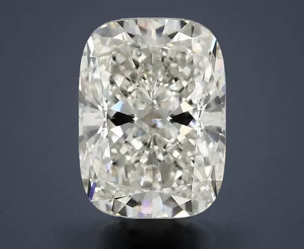 2.1 Carat · G · VVS2 Rare Carat Ideal Cut