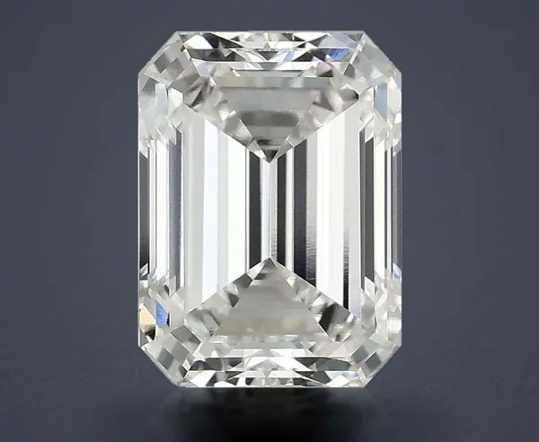 3.03 Carat · G · VVS2 Rare Carat Ideal Cut