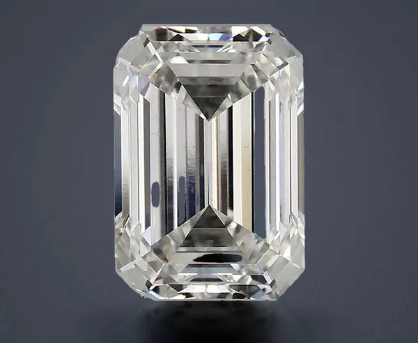 3.15 Carat · G · VS1 Rare Carat Ideal Cut