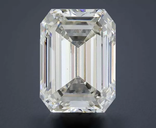 6.05 Carat · H · VS1 Rare Carat Ideal Cut