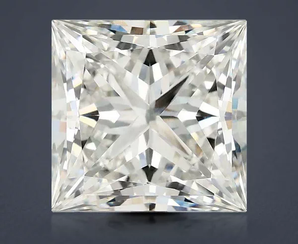5.03 Carat · G · VVS2 Rare Carat Ideal Cut