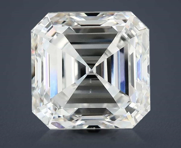 4 Carat · E · VS2 Rare Carat Ideal Cut