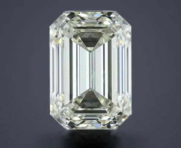 2.02 Carat · K · VS2 Rare Carat Ideal Cut