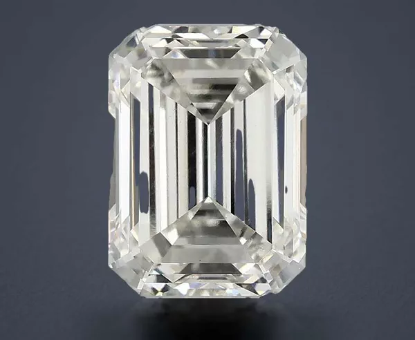 4.01 Carat · H · VS1 Rare Carat Ideal Cut