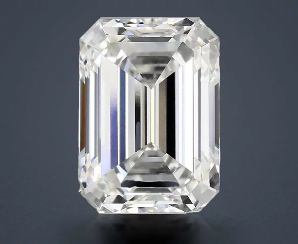 4.9 Carat · F · VS1 Rare Carat Ideal Cut