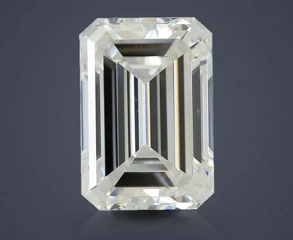 7.07 Carat · F · VVS2 Rare Carat Ideal Cut