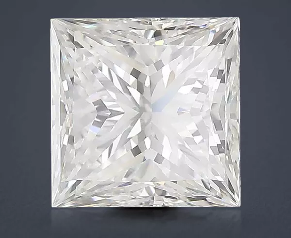 4.22 Carat · G · VS1 Rare Carat Ideal Cut