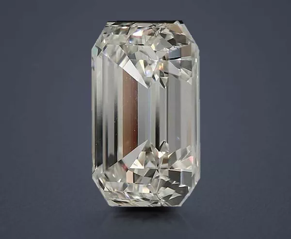 5.01 Carat · K · VS2 Rare Carat Ideal Cut