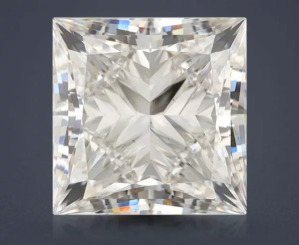 4.56 Carat · G · VS1 Rare Carat Ideal Cut