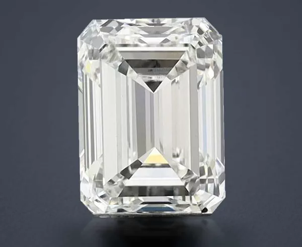2.22 Carat · G · VVS2 Rare Carat Ideal Cut