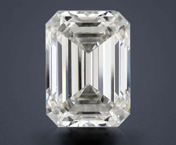 4.04 Carat · G · VS1 Rare Carat Ideal Cut