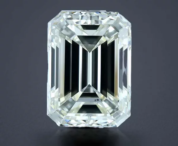 6.05 Carat · I · VVS1 very good Cut